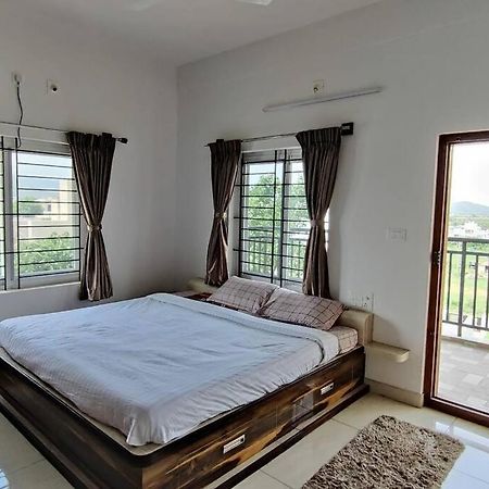 Ss Luxury Comforts A 2Bhk Service Apartment Chikmagalur Exterior photo